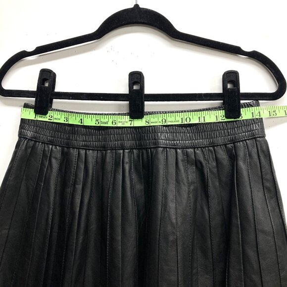 Walter Baker Pleated Black Leather Mini Skirt, Size Medium, Elastic Waist, Lined - Picture 5 of 10
